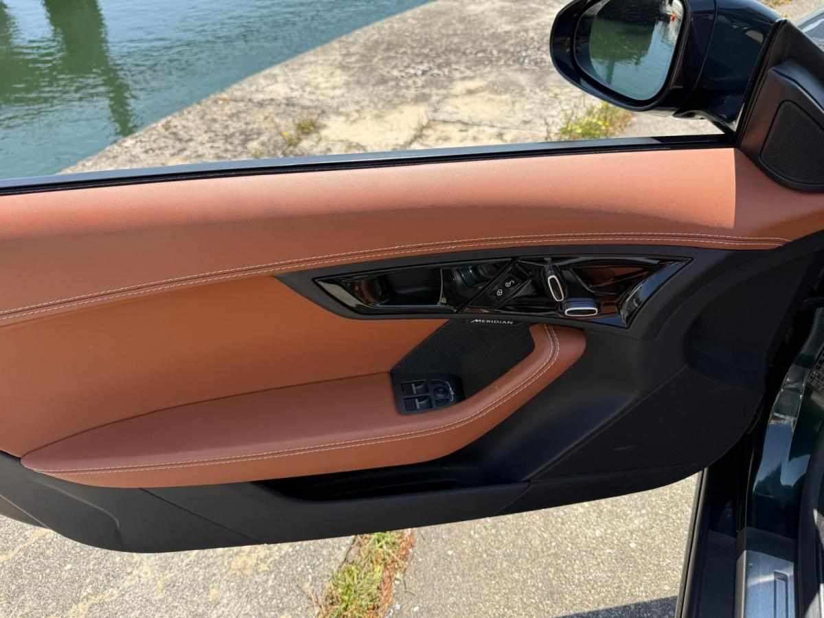 jaguar-f-type-p300-2-0-2020-gasolina-1995cc