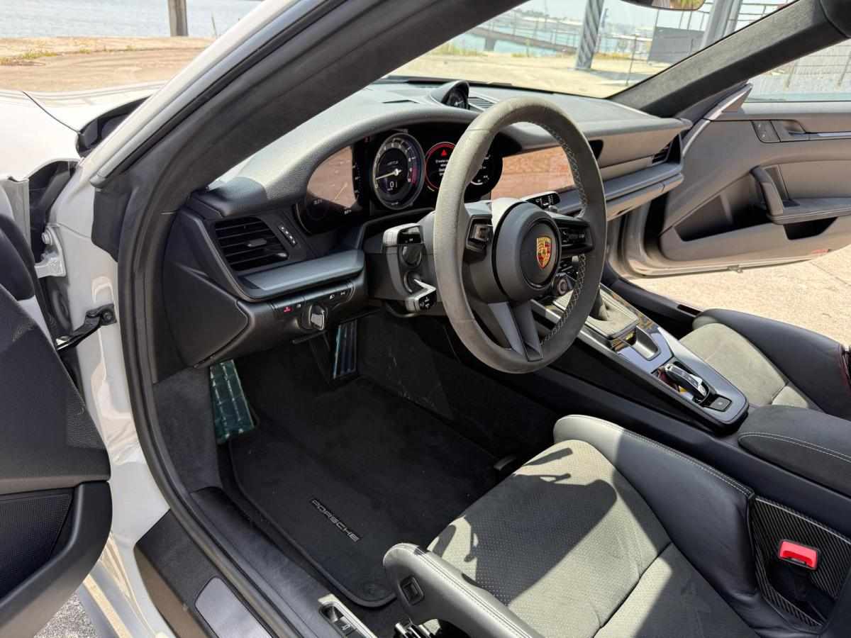 porsche-992-2022-gasolina-3995cc