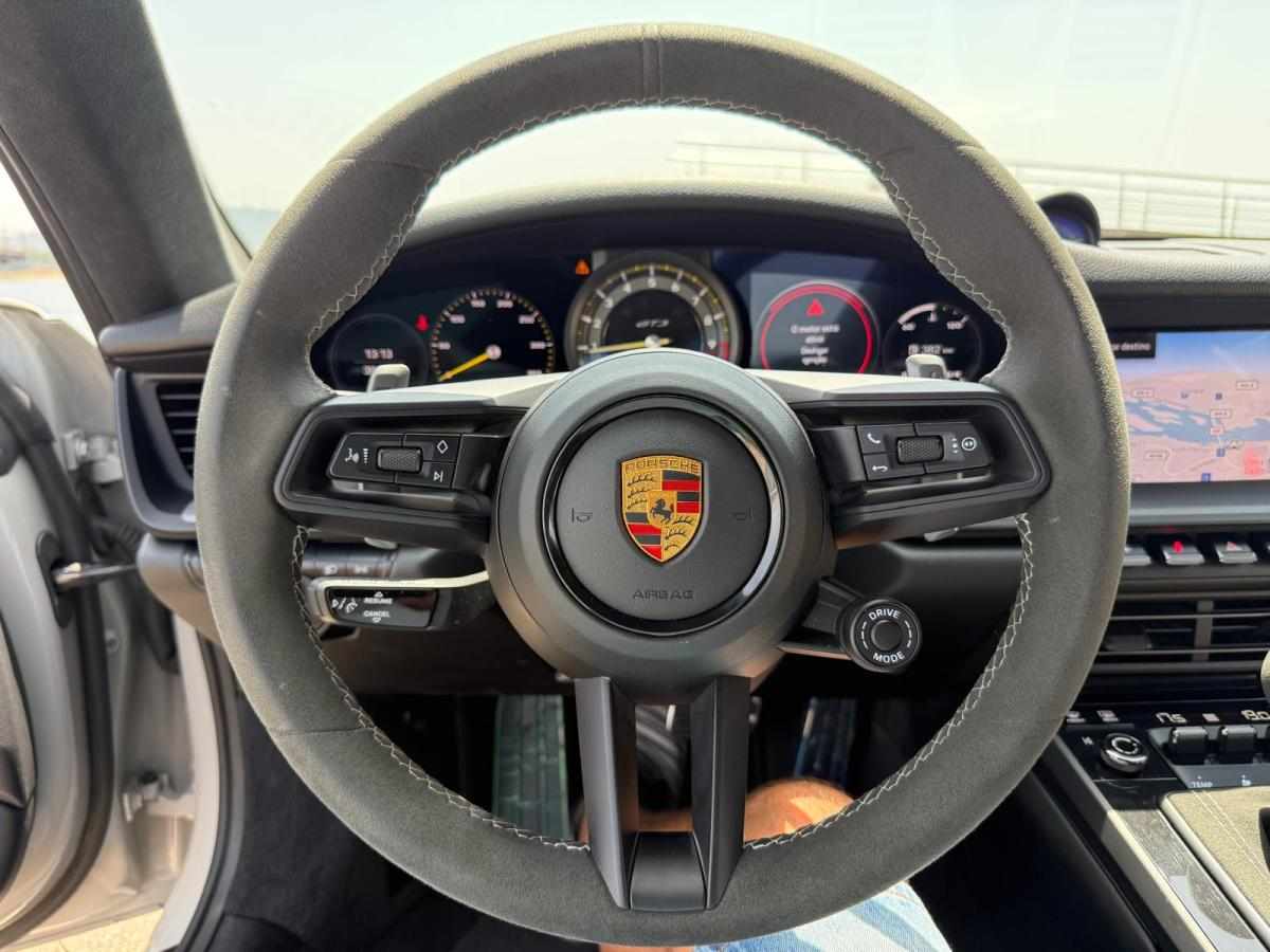 porsche-992-2022-gasolina-3995cc