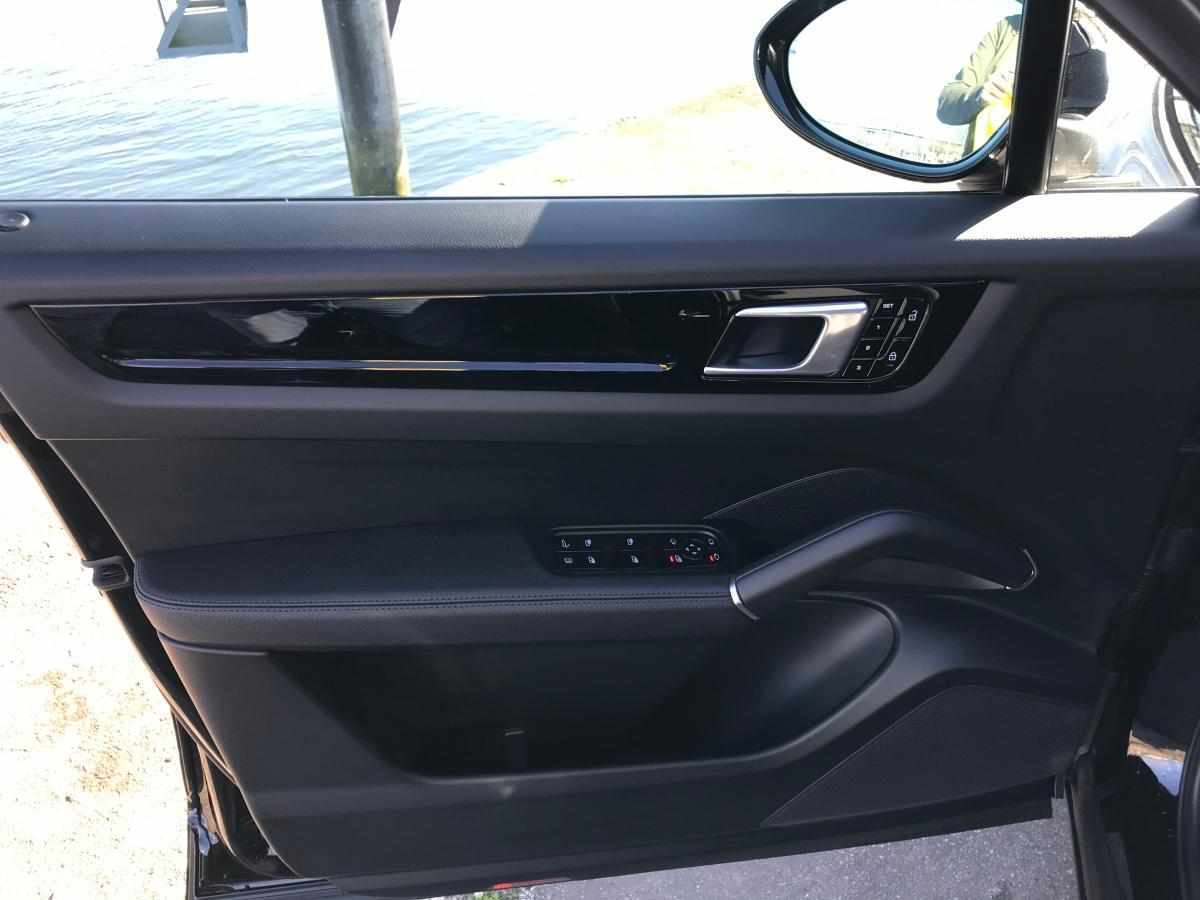 porsche-cayenne-e-hybrid-3-0-2020-hibrido-a-gasolina-2995cc