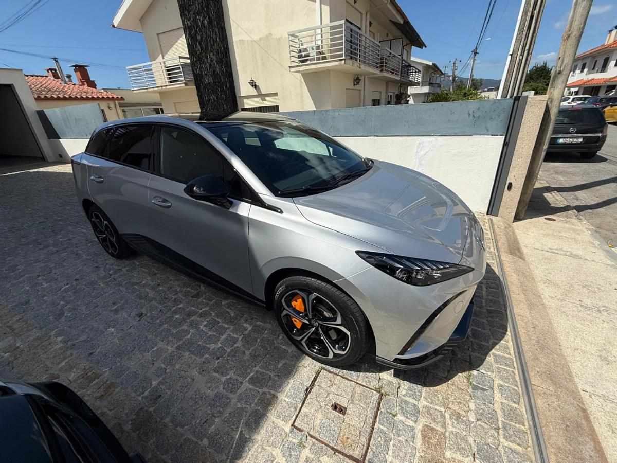mg-mg4-64-kwh-xpower-2025-eletrico