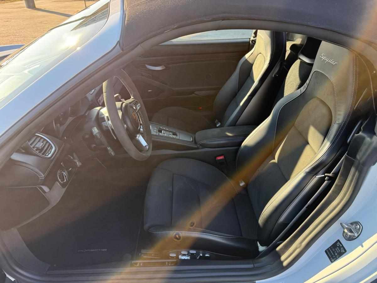 porsche-718-2023-gasolina-3998cc
