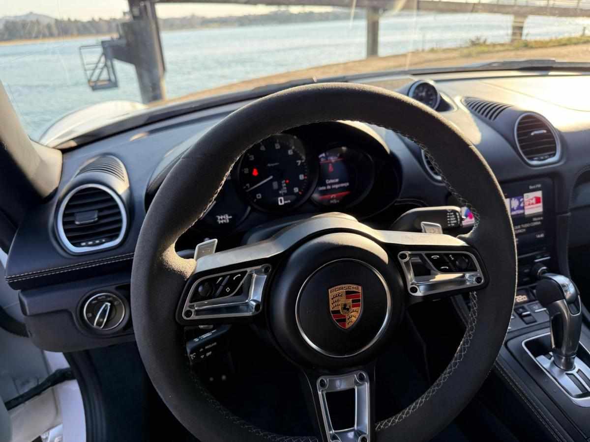 porsche-718-2023-gasolina-3998cc