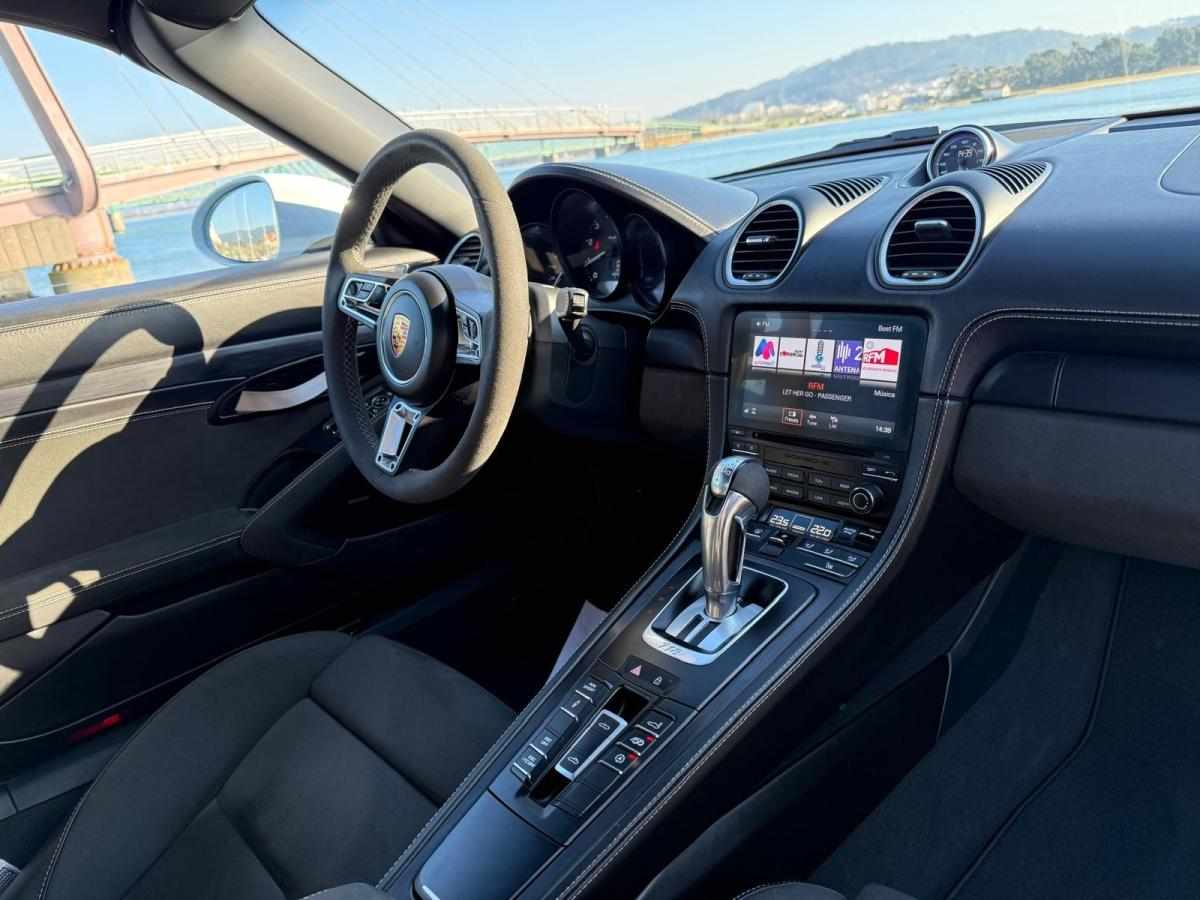 porsche-718-2023-gasolina-3998cc