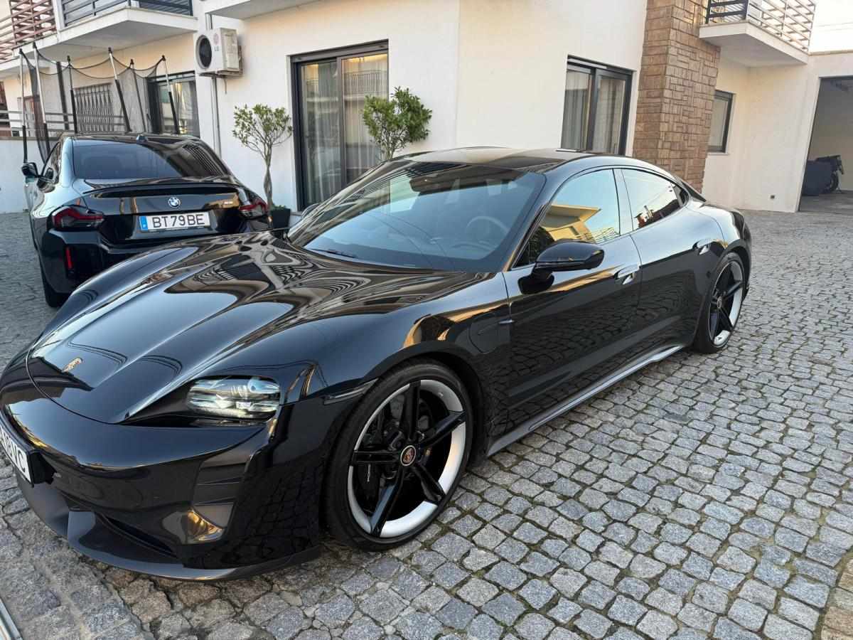 porsche-taycan-turbo-s-2021-eletrico
