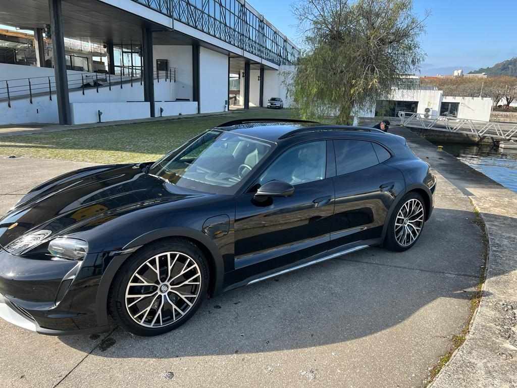 porsche-taycan-2022-eletrico-0cc