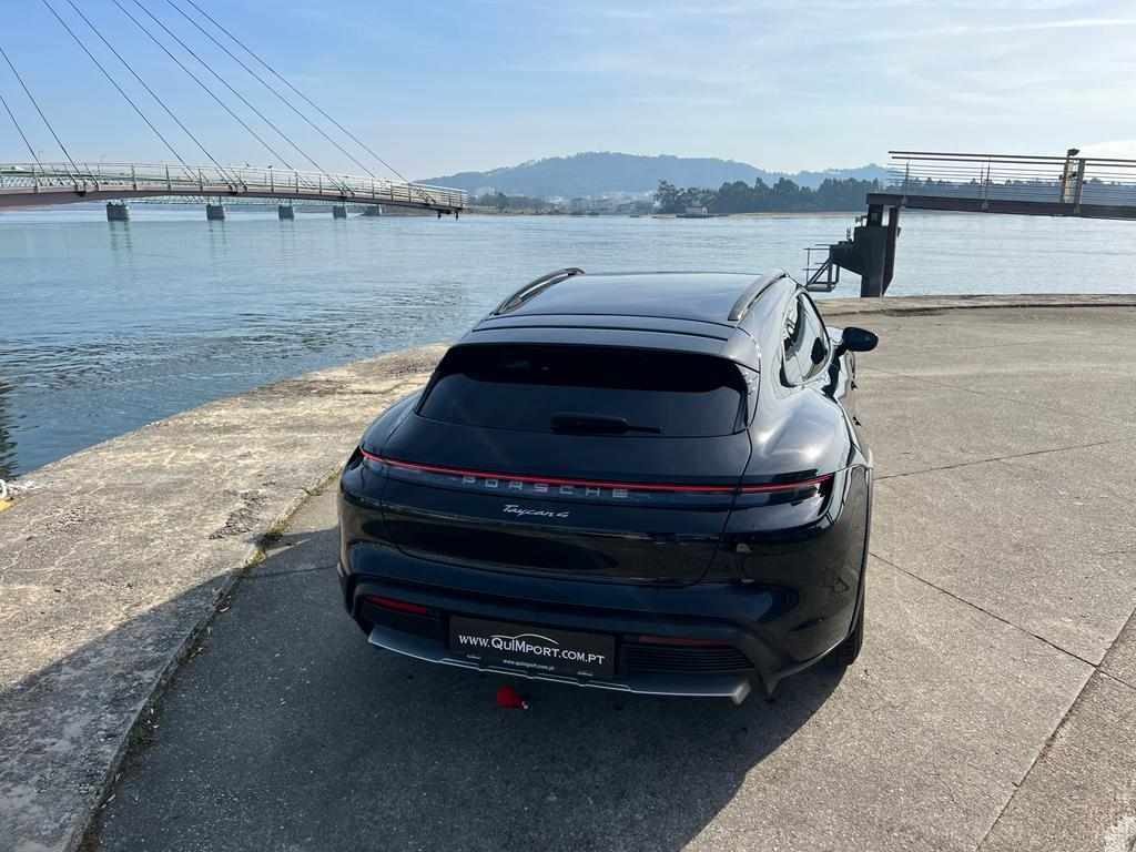 porsche-taycan-2022-eletrico-0cc