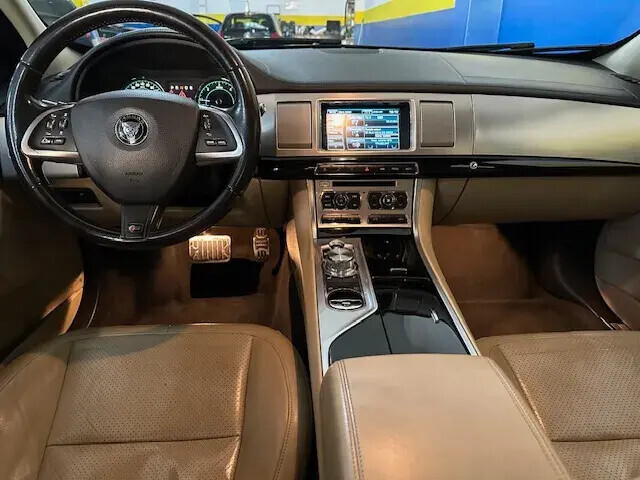 jaguar-xf-2014-diesel-2993cc