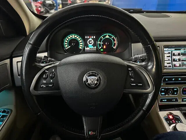 jaguar-xf-2014-diesel-2993cc
