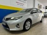 toyota-auris-touring-sports-2014-hibrido-a-gasolina-1798cc