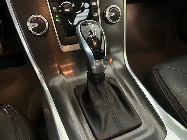 volvo-xc70-2014-diesel-1969cc