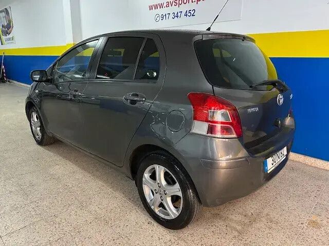 toyota-yaris-2011-gasolina-998cc