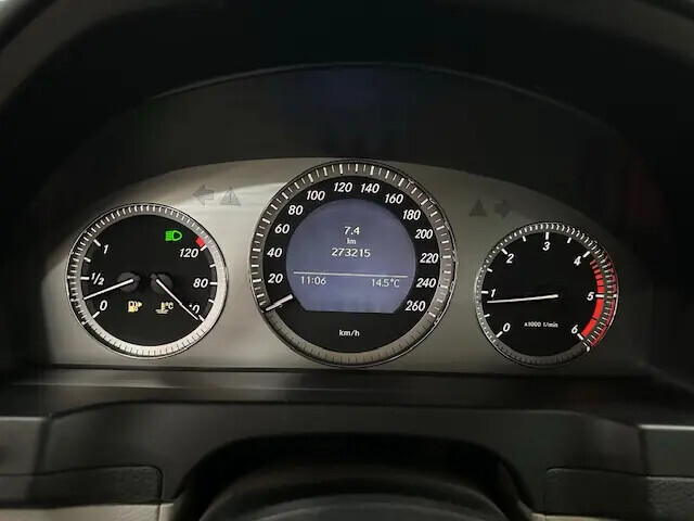 mercedes-benz-classe-c-c-200-cdi-2008-diesel-2148cc