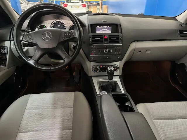 mercedes-benz-classe-c-c-200-cdi-2008-diesel-2148cc