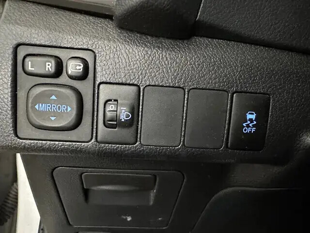 toyota-auris-touring-sports-2014-gasolina-1329cc
