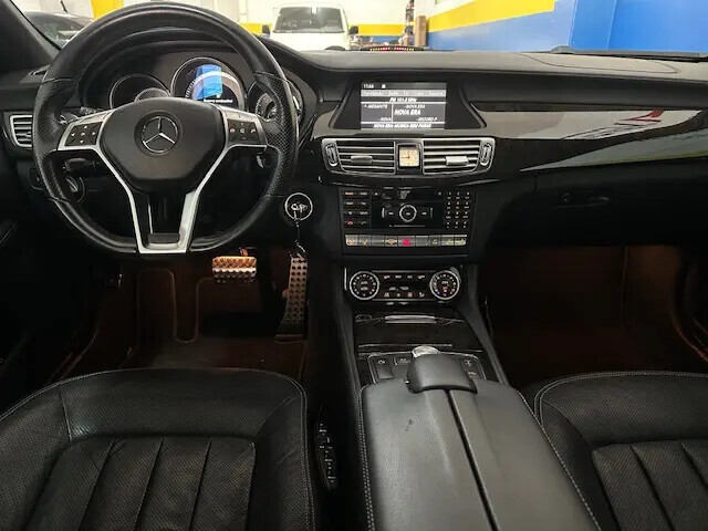 mercedes-benz-cls-350-cdi-amg-2011-diesel-2987cc
