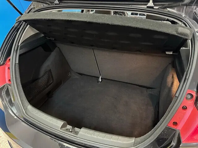 seat-leon-2010-diesel-1598cc