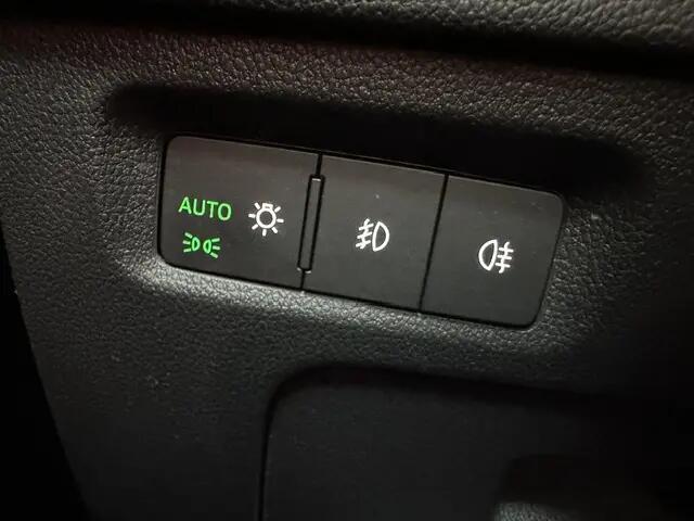 skoda-octavia-break-2021-hibrido-a-gasolina-1395cc