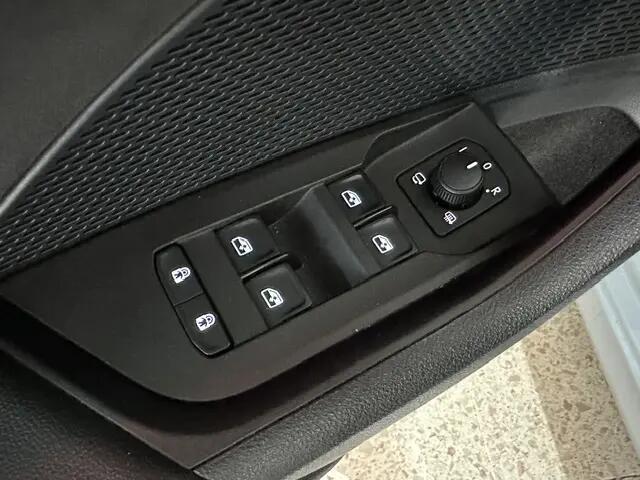 skoda-octavia-break-2021-hibrido-a-gasolina-1395cc