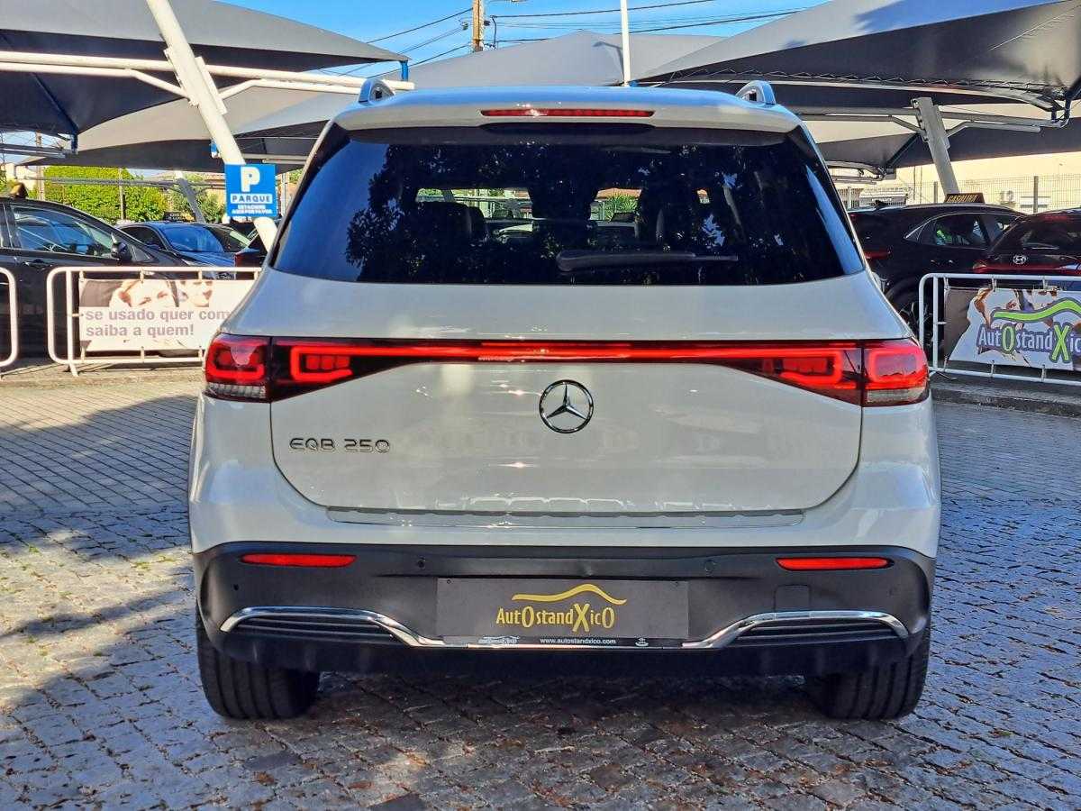 mercedes-benz-eqb-2023-eletrico-0cc