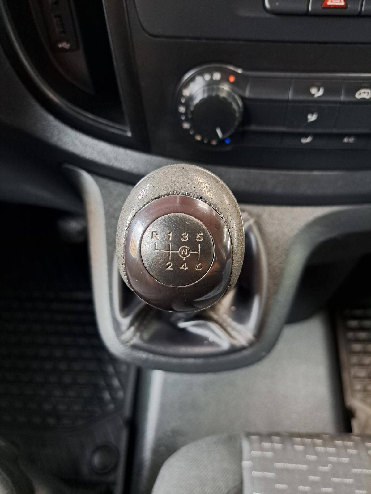 mercedes-benz-vito-2020-diesel-1950cc