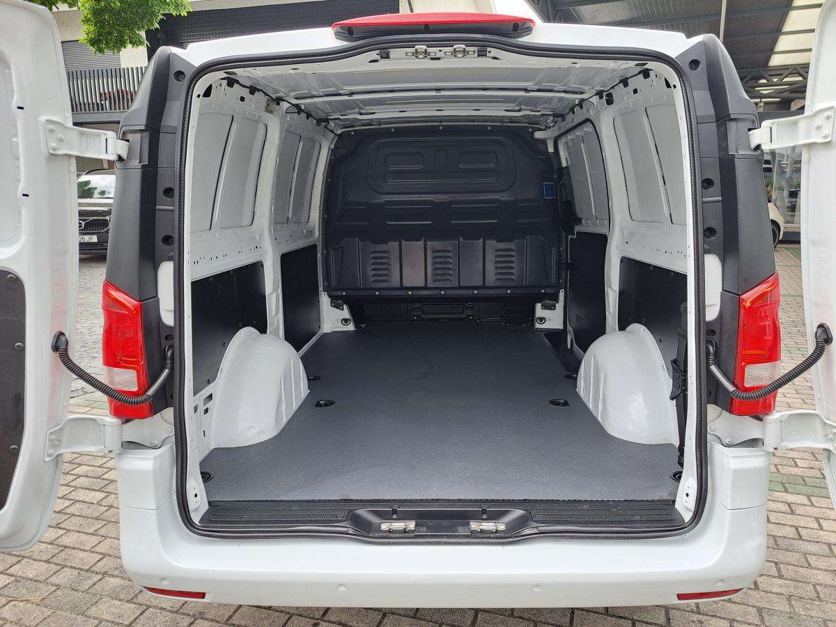 mercedes-benz-vito-2020-diesel-1950cc