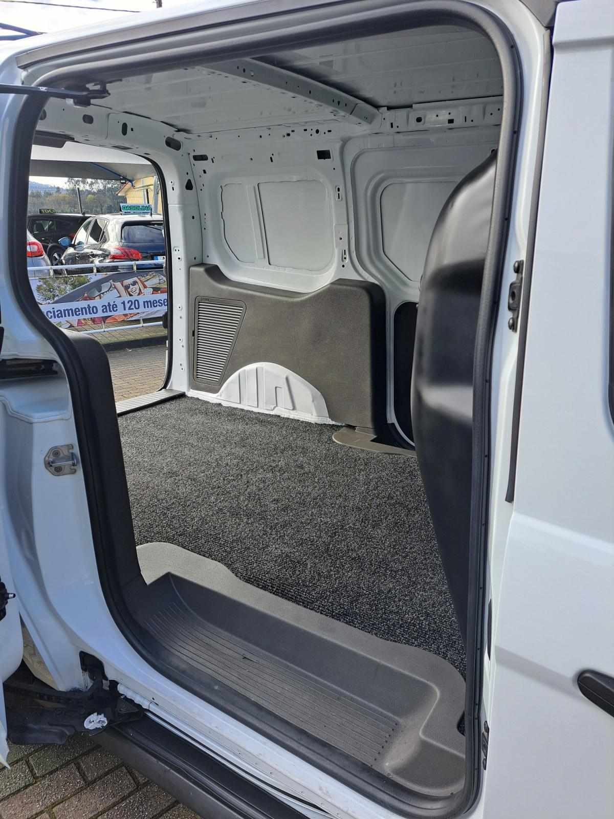 ford-transit-connect-2019-diesel-1499cc