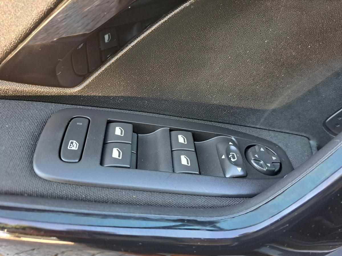 peugeot-2008-2019-gasolina-1199cc