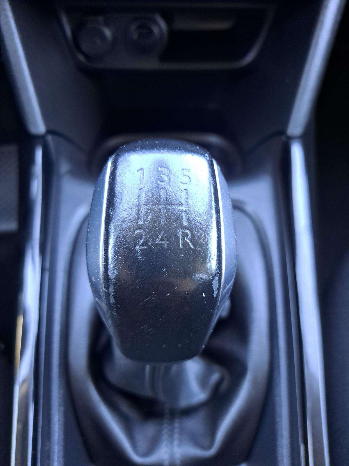 peugeot-2008-2019-gasolina-1199cc