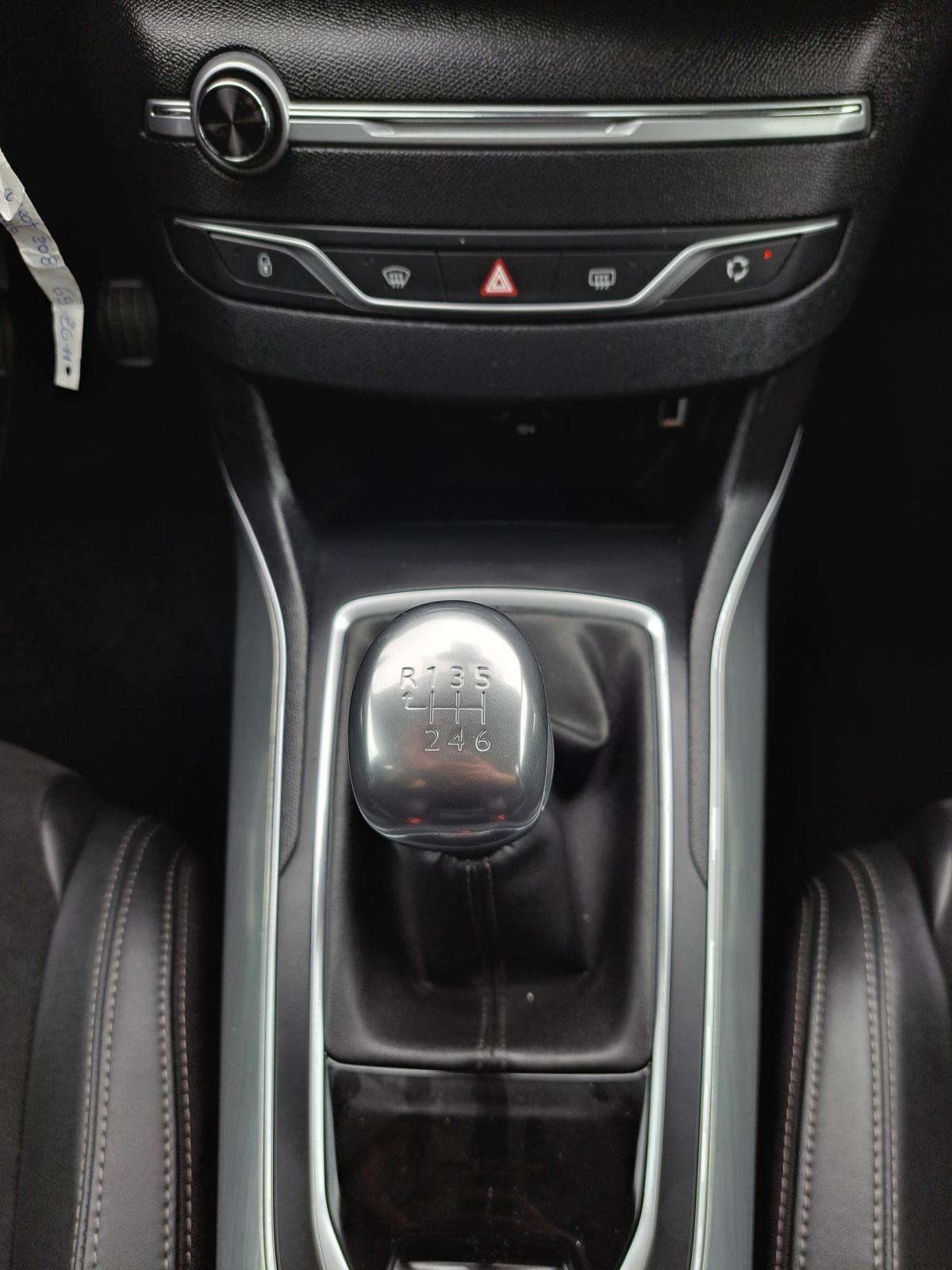 peugeot-308-sw-2019-diesel-1499cc