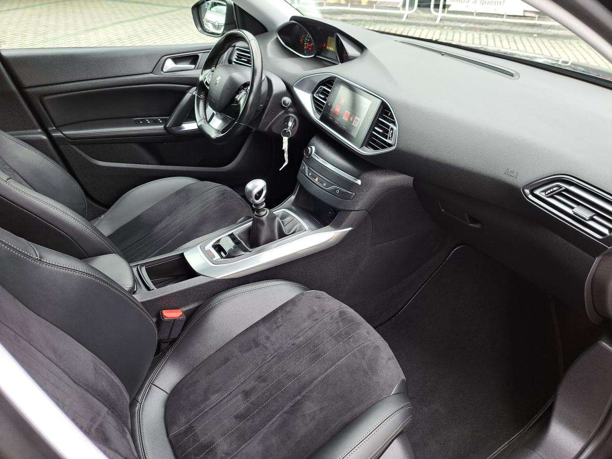 peugeot-308-sw-2019-diesel-1499cc