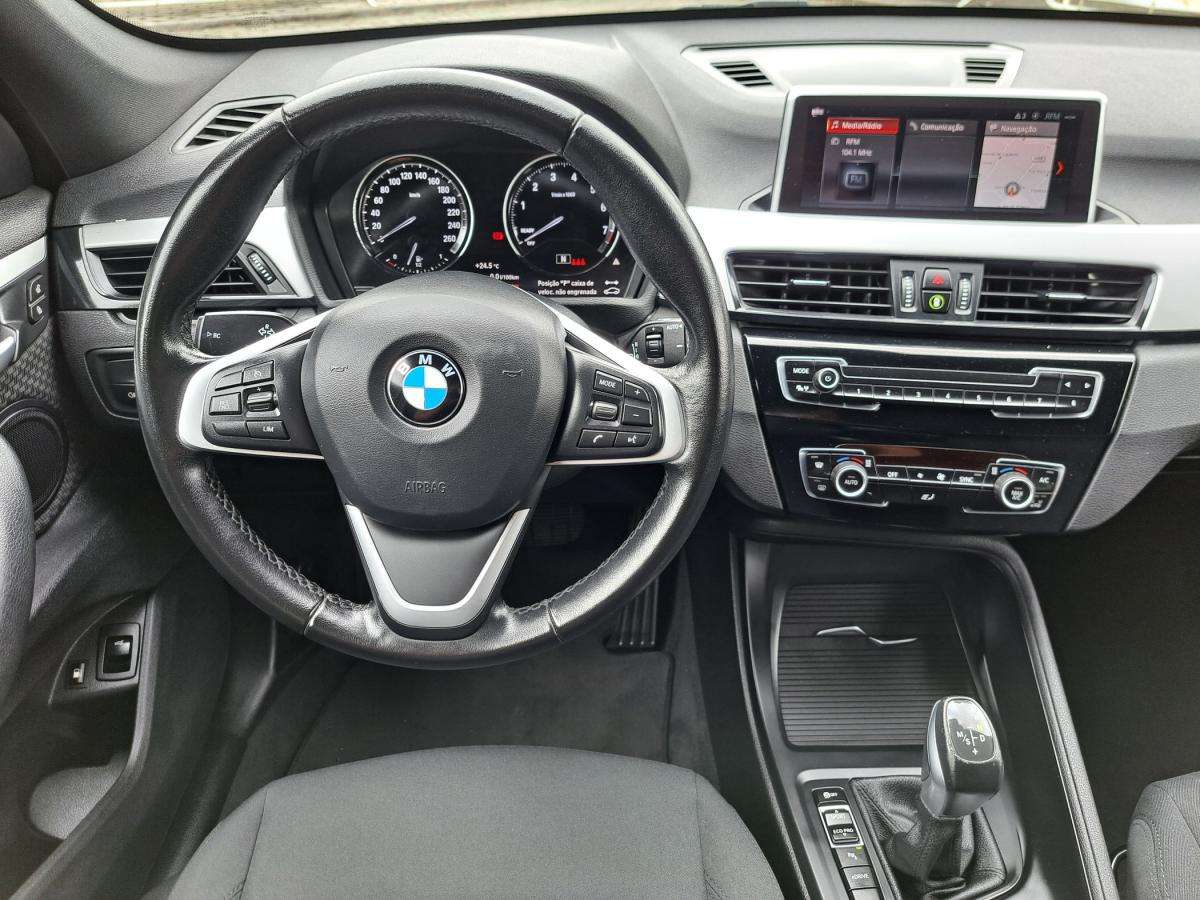 bmw-x1-2021-hibrido-a-gasolina-1499cc