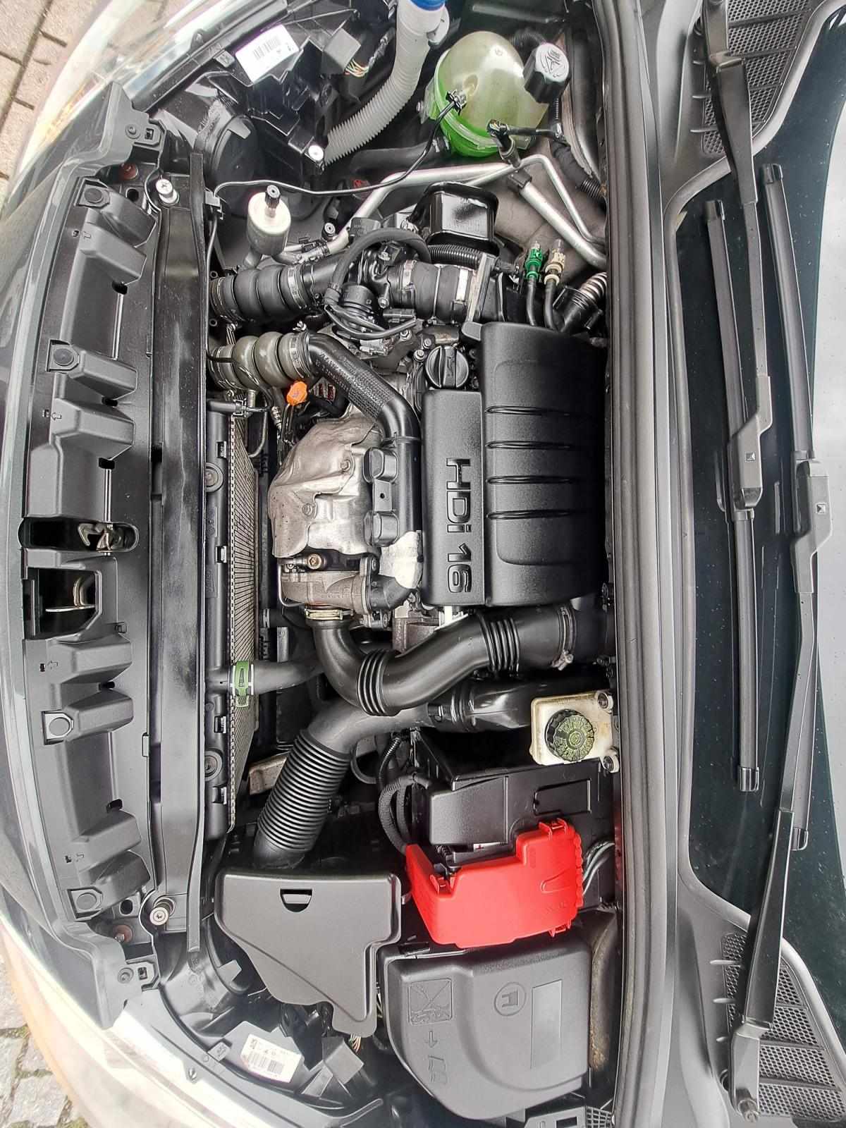 peugeot-308-2010-diesel-1560cc
