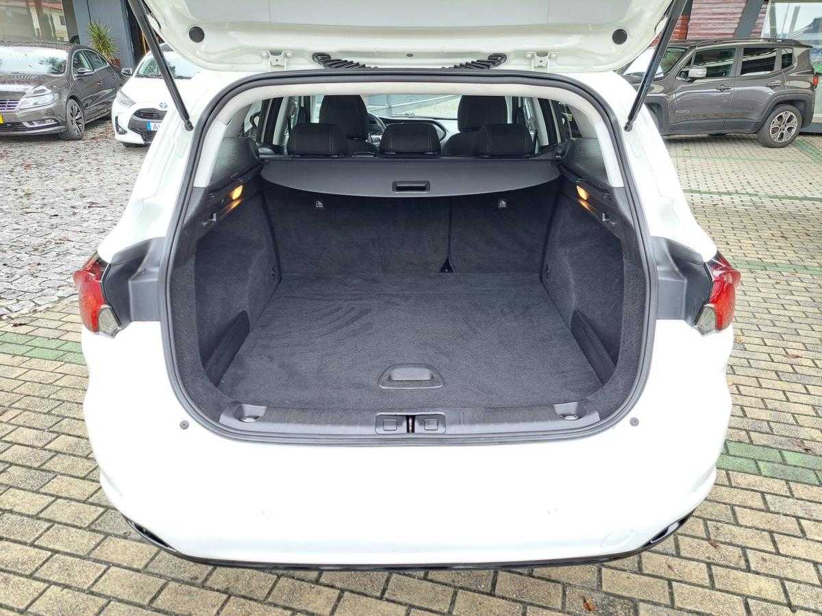 fiat-tipo-station-wagon-2018-diesel-1248cc