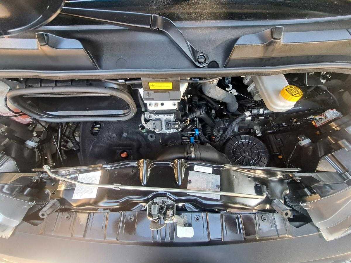 opel-movano-2023-diesel-2179cc