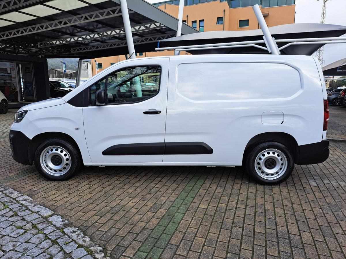 fiat-doblo-2023-diesel-1499cc