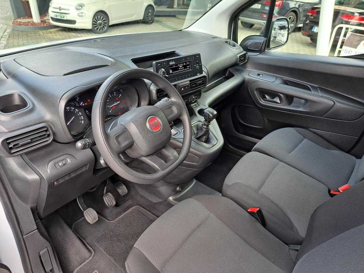 fiat-doblo-2023-diesel-1499cc