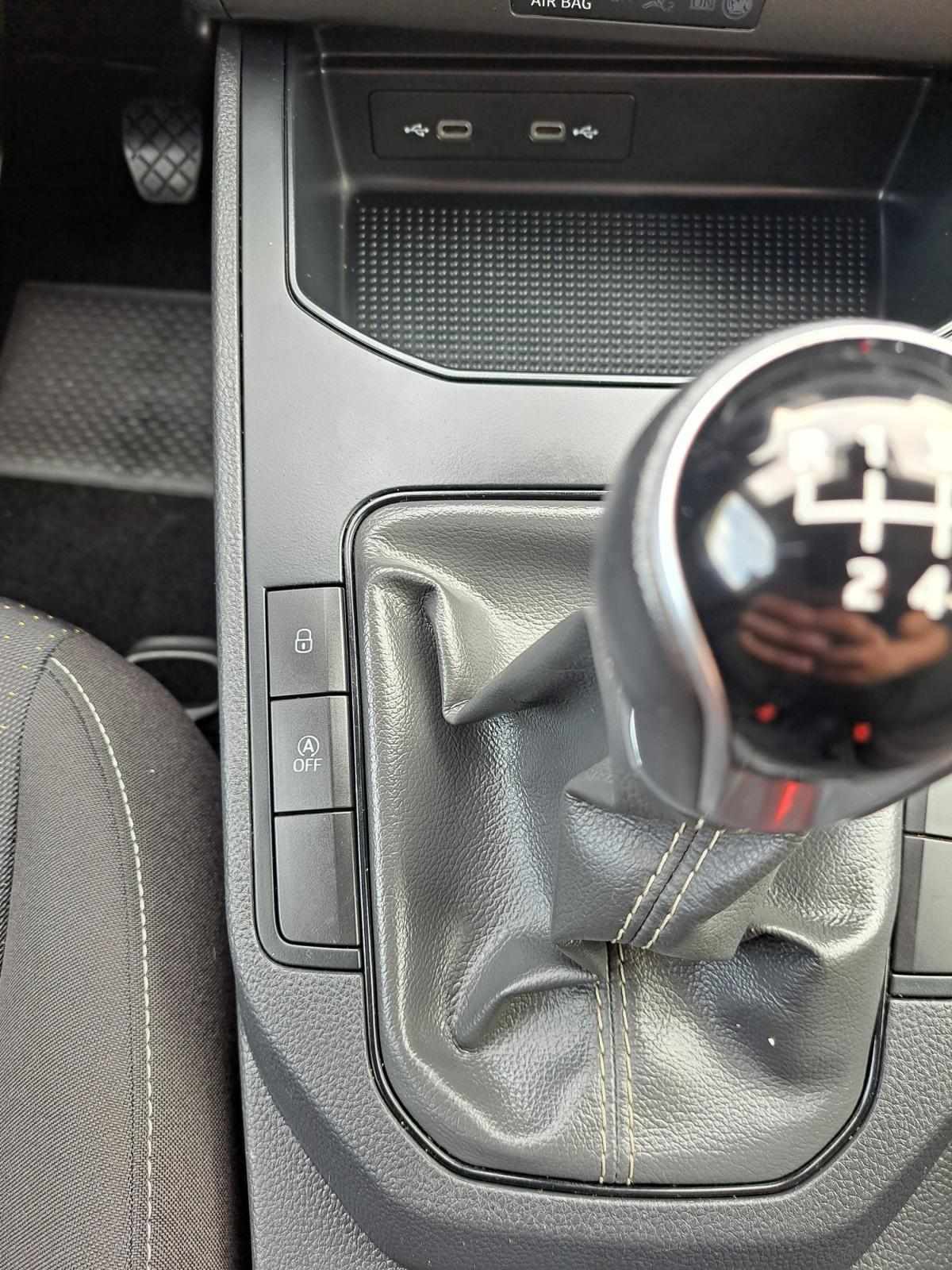 seat-ibiza-2022-gasolina-999cc
