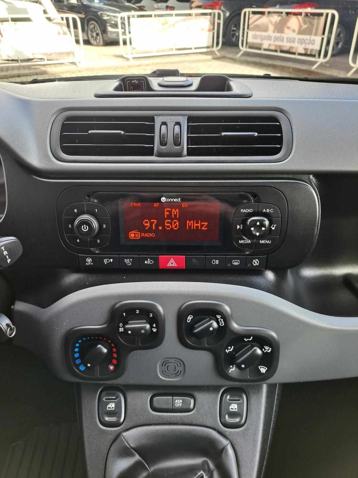 fiat-panda-2022-hibrido-a-gasolina-999cc