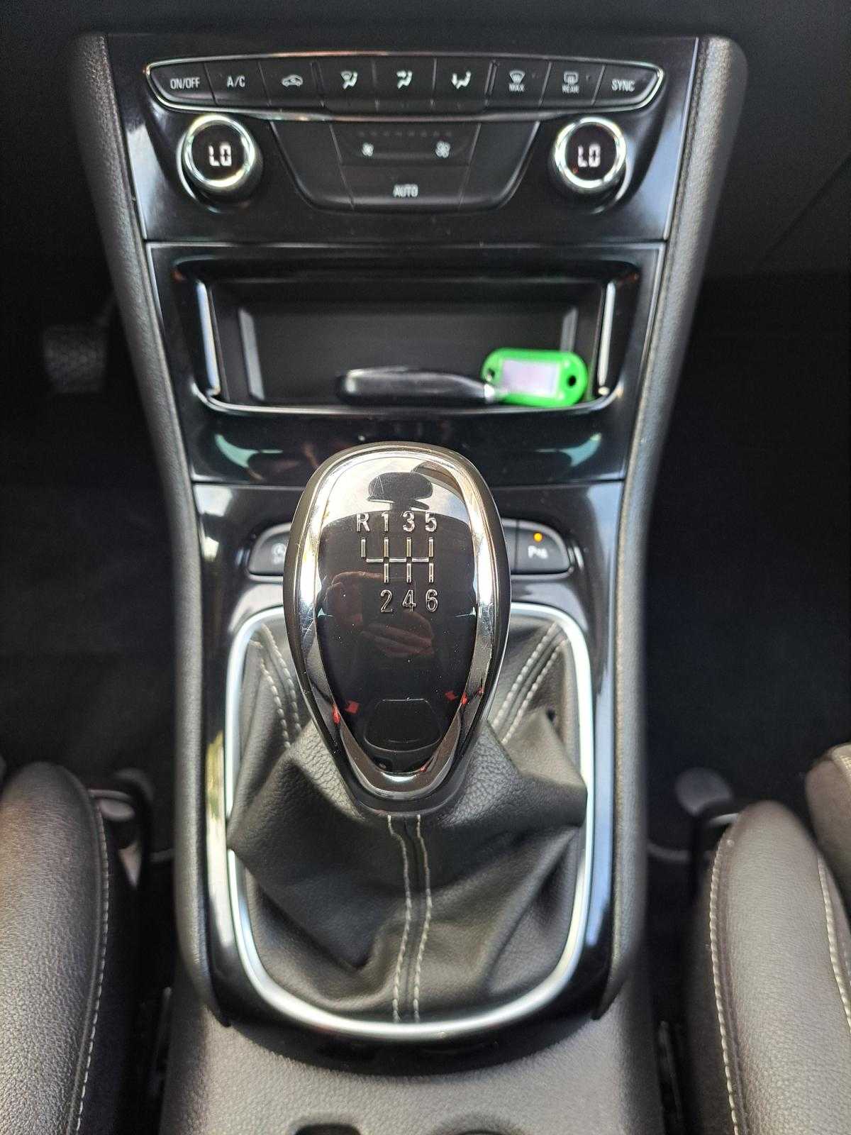 opel-astra-2019-diesel-1598cc