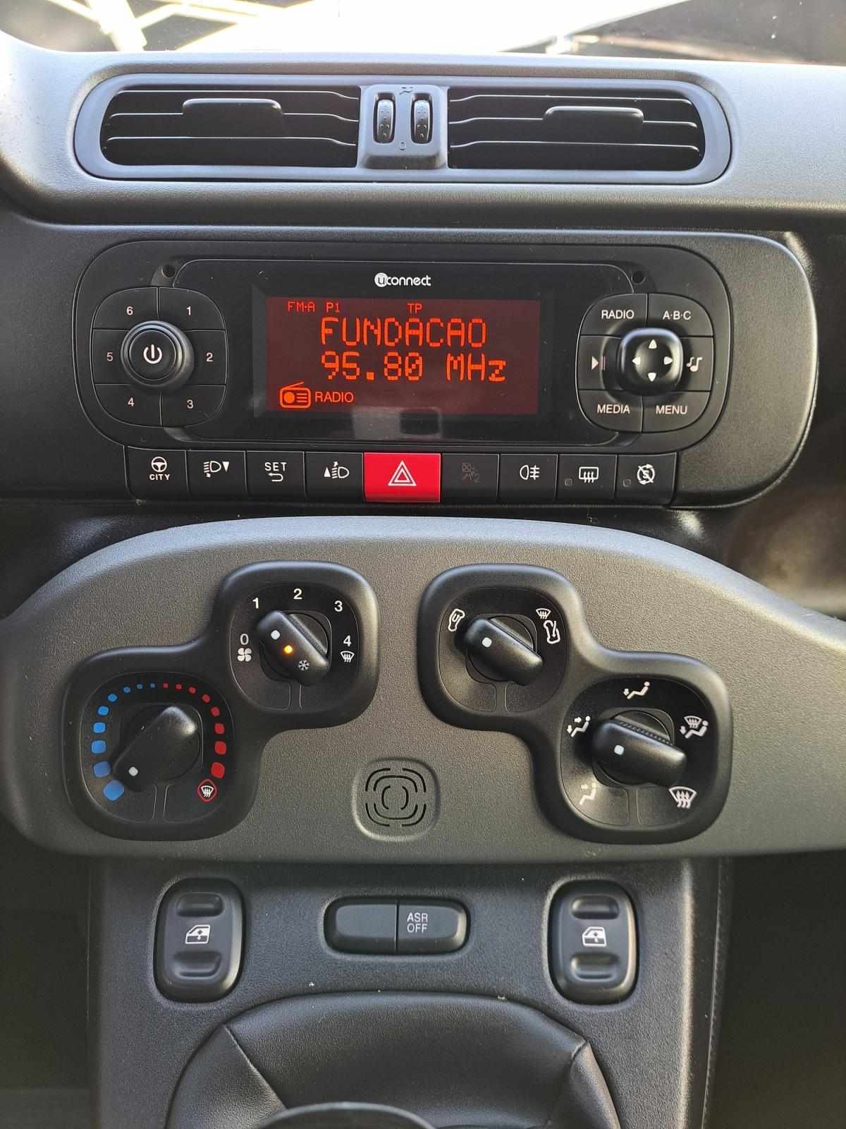 fiat-panda-2022-hibrido-a-gasolina-999cc
