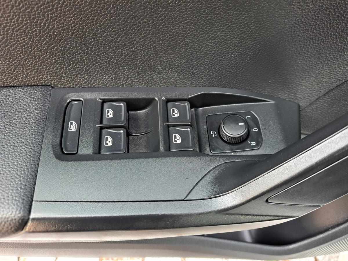 seat-ibiza-2023-gasolina-999cc