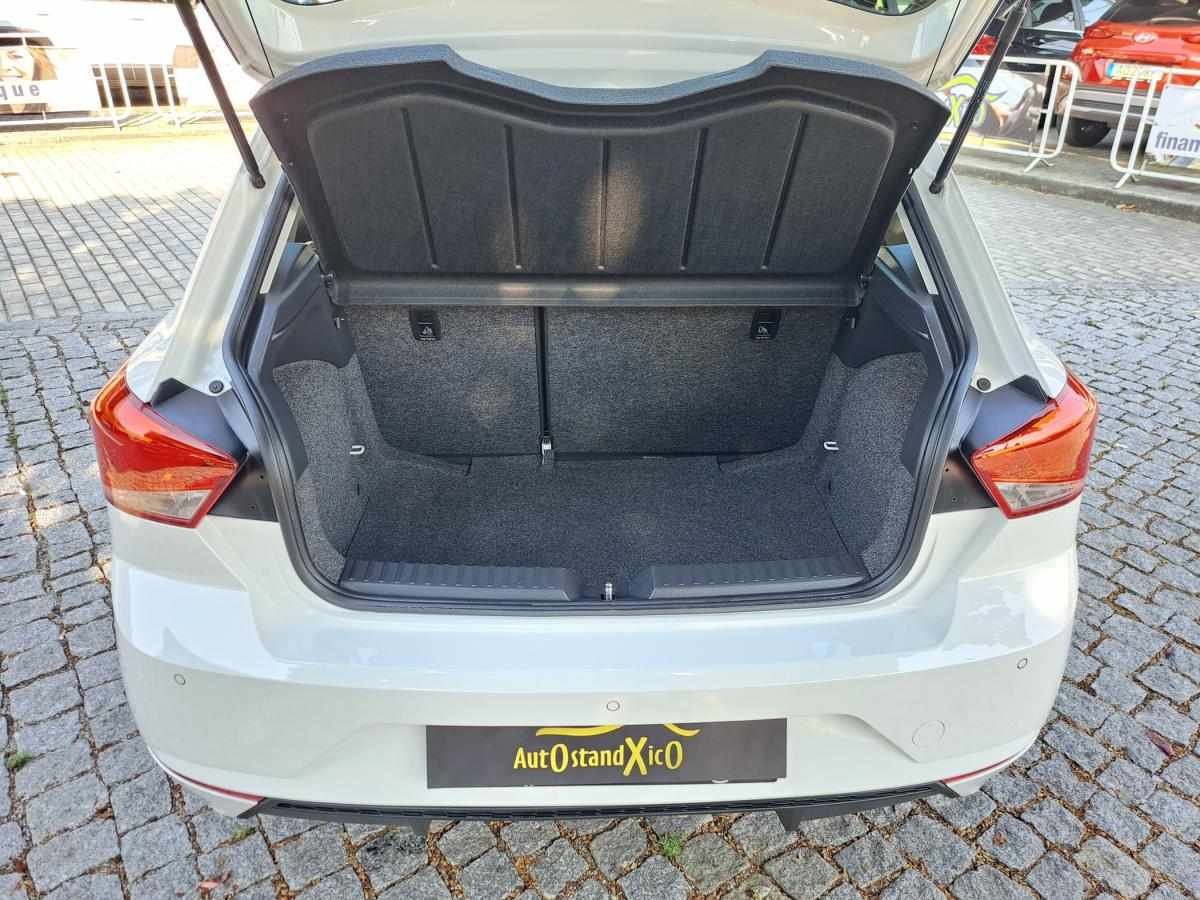 seat-ibiza-2023-gasolina-999cc