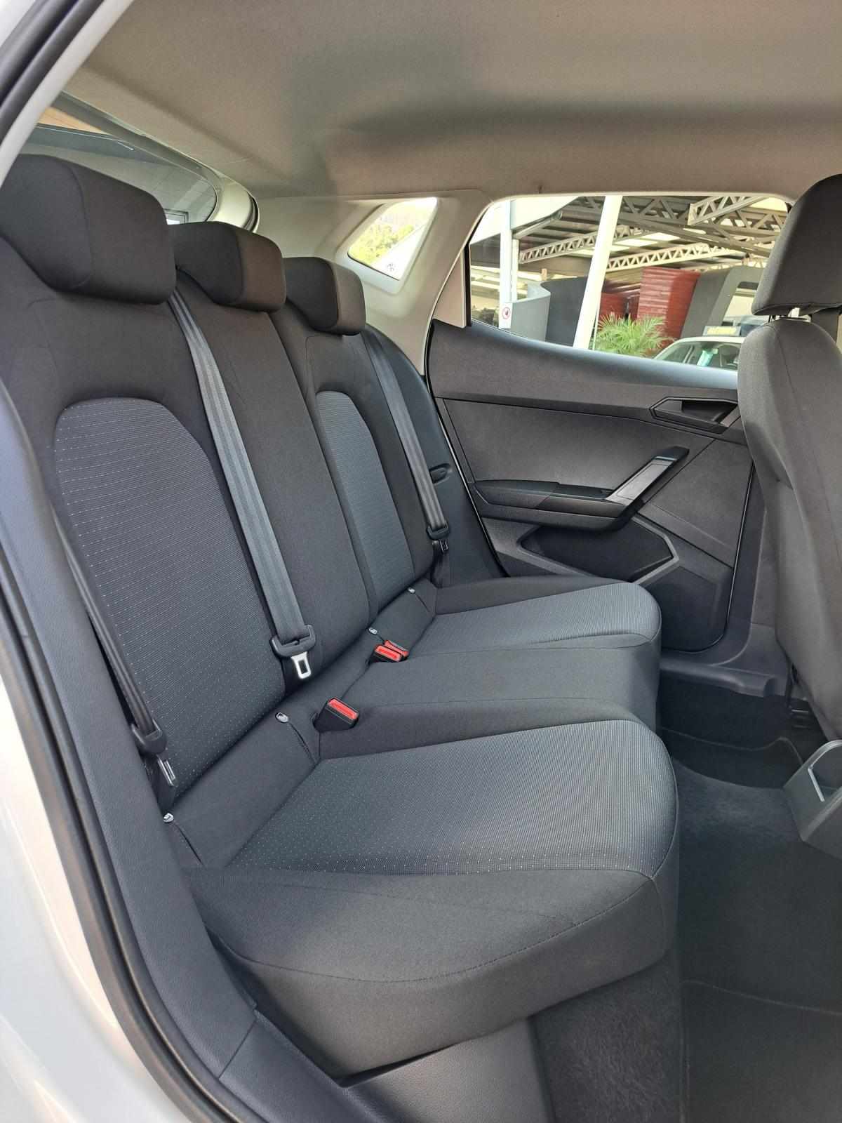 seat-ibiza-2023-gasolina-999cc