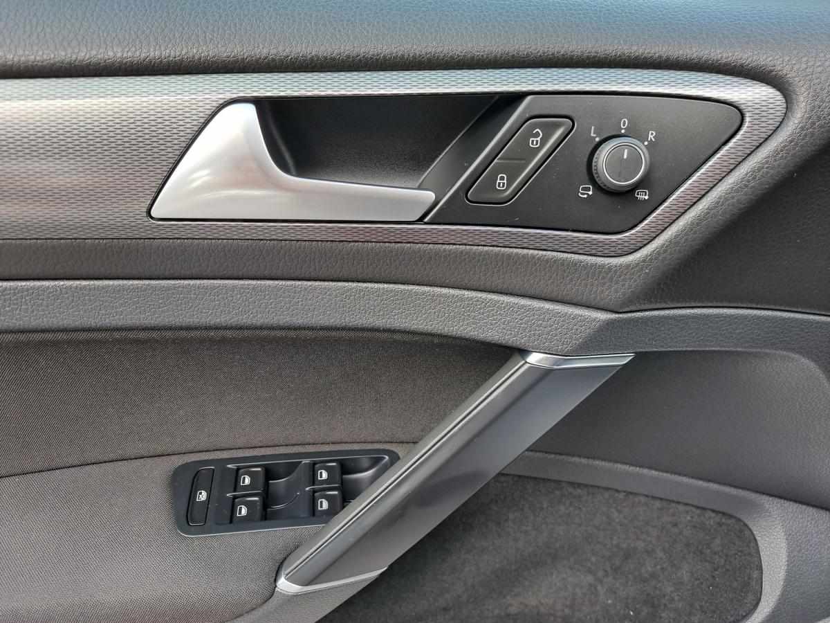 volkswagen-golf-2015-diesel-1598cc