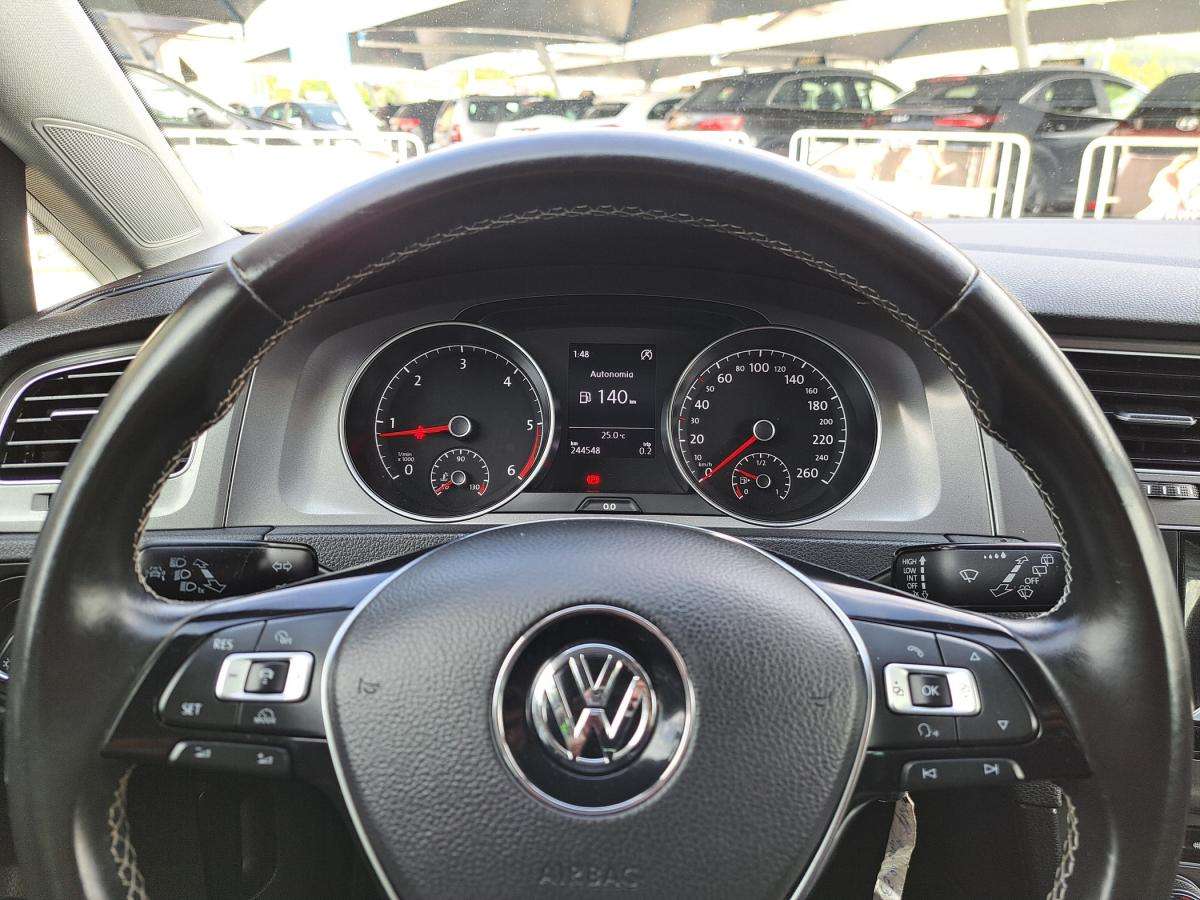 volkswagen-golf-2015-diesel-1598cc