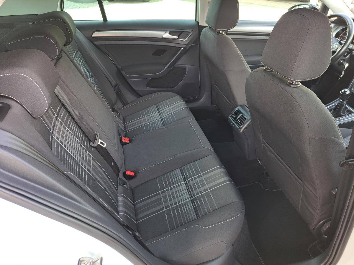 volkswagen-golf-2015-diesel-1598cc