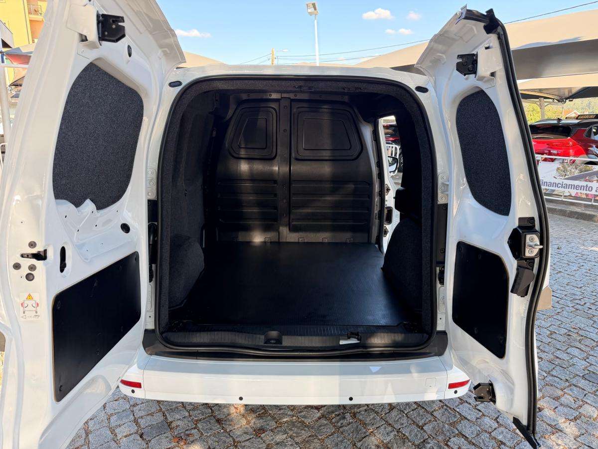 mercedes-benz-citan-2023-diesel-1461cc