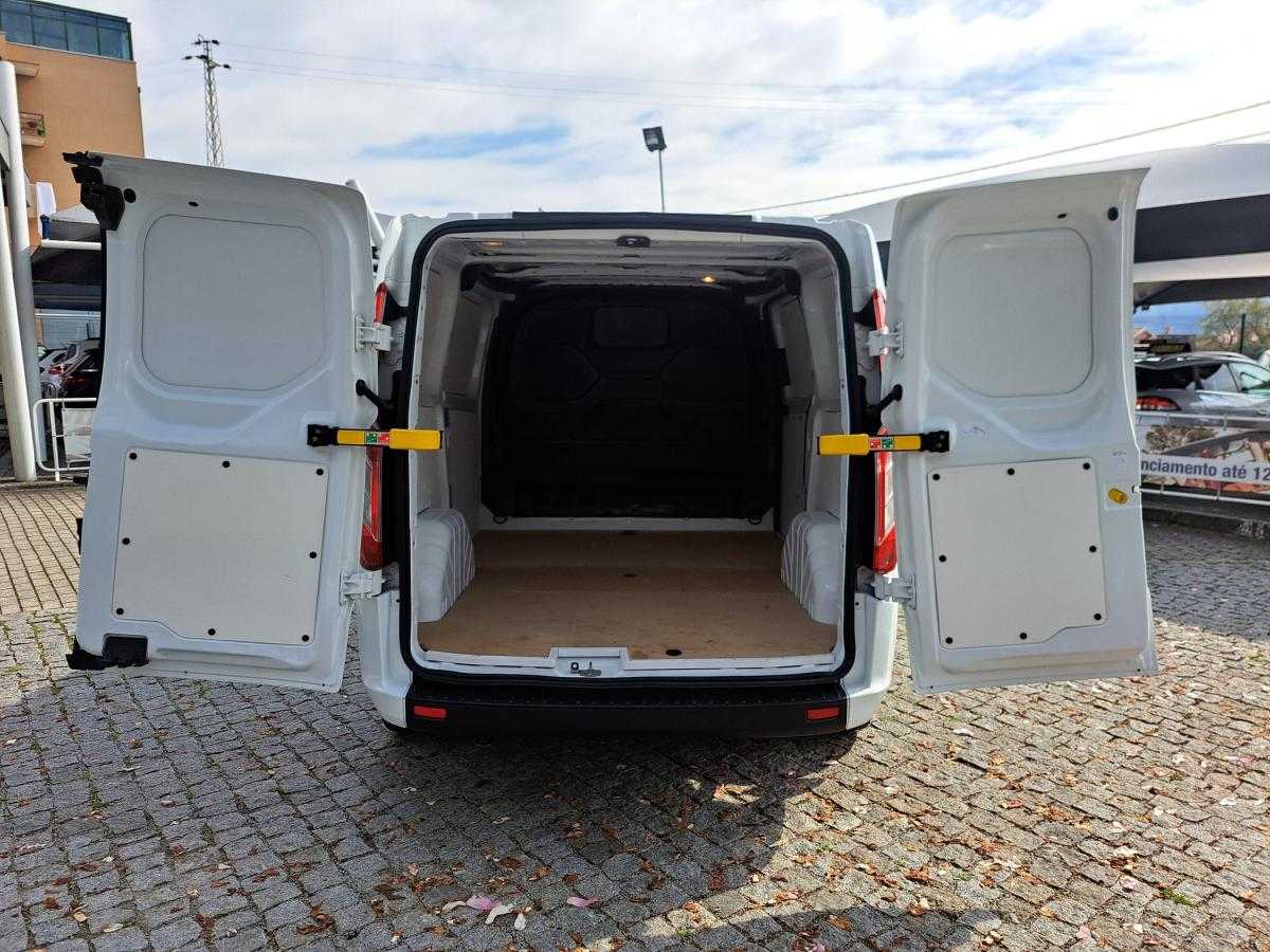 ford-transit-2021-diesel-1995cc