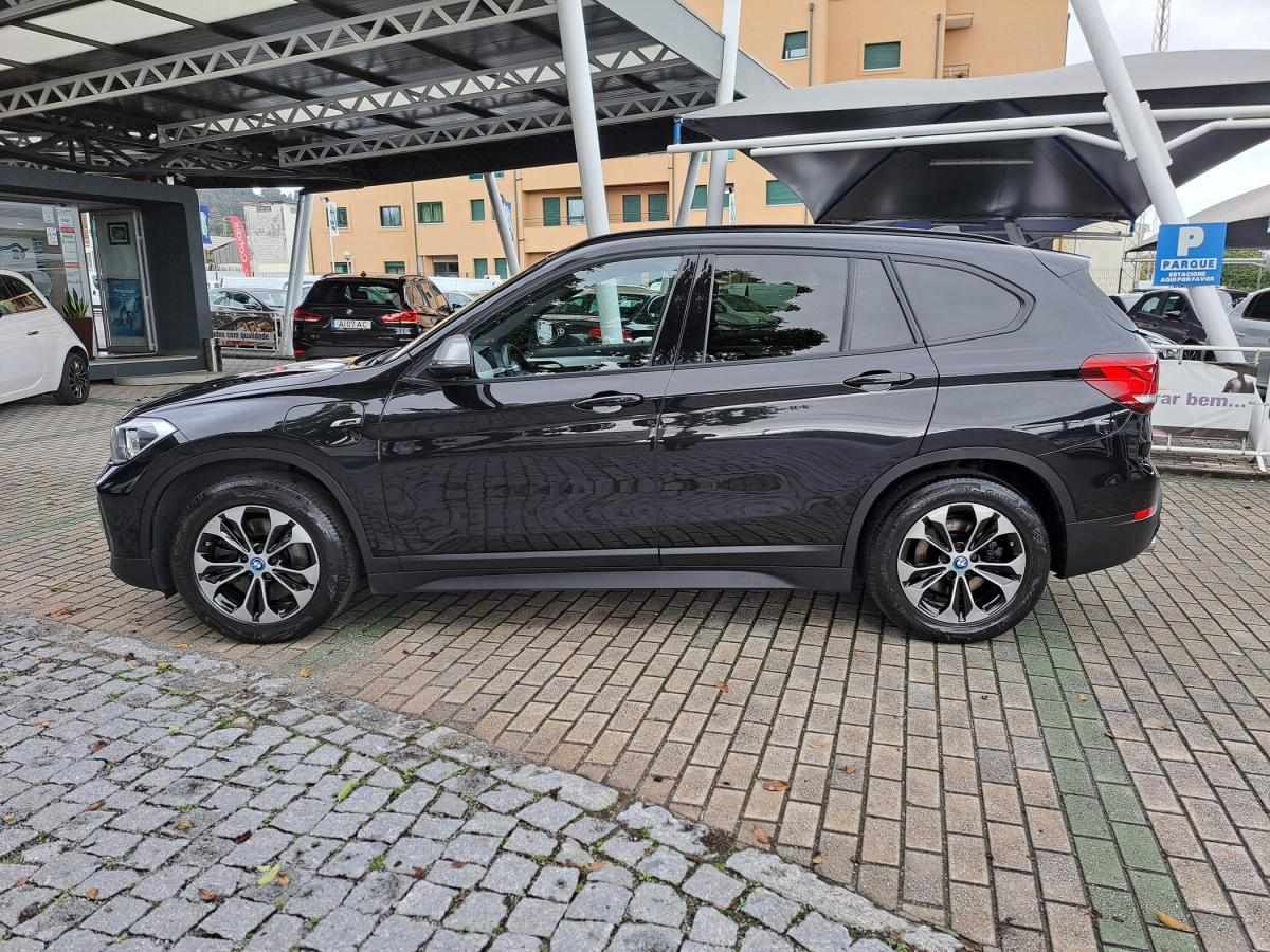 bmw-x1-2022-hibrido-a-gasolina-1499cc